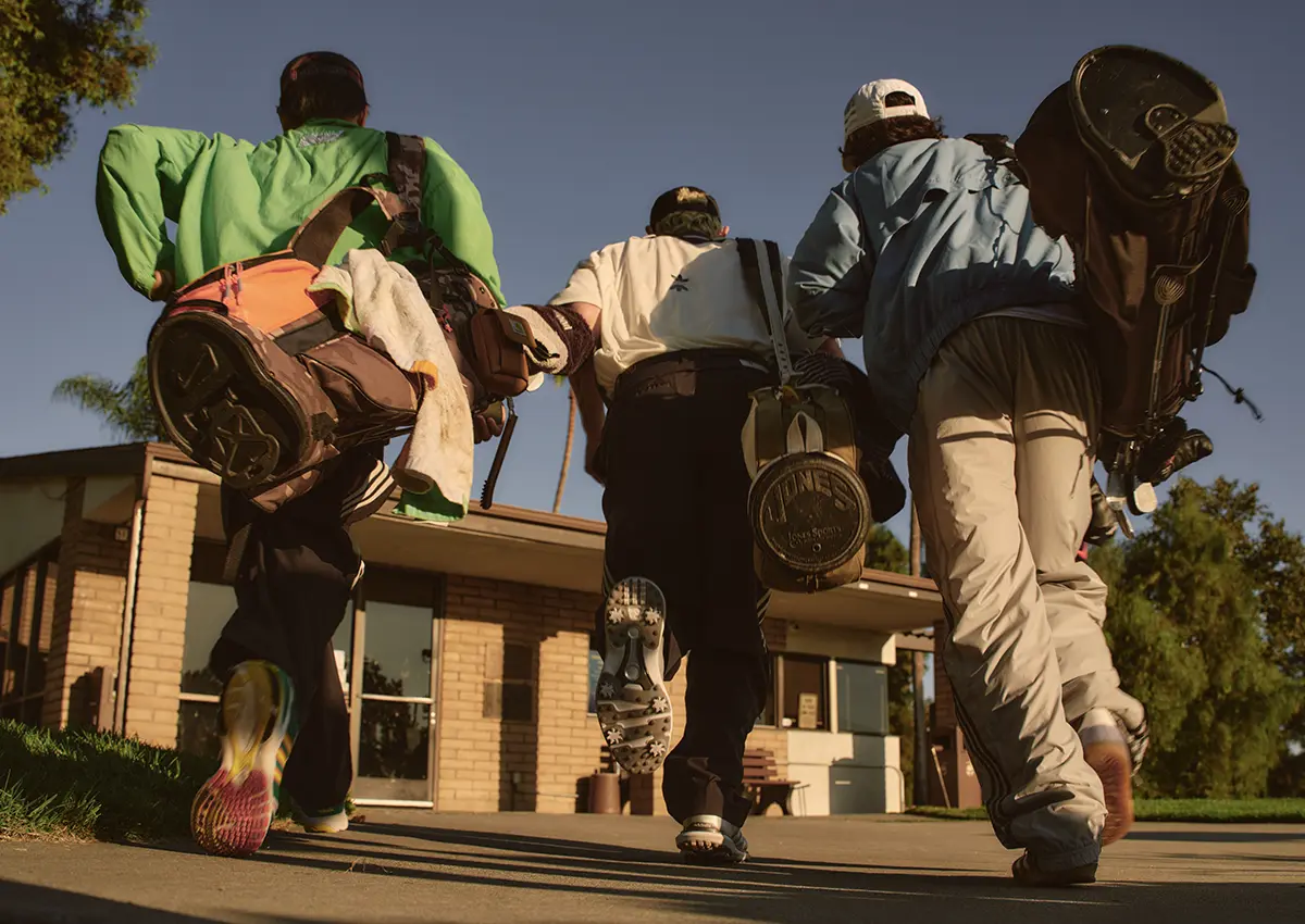 Adidas in Metalwood MC70 kolekcija golf oblačil z Y2K vplivom na igrišču.