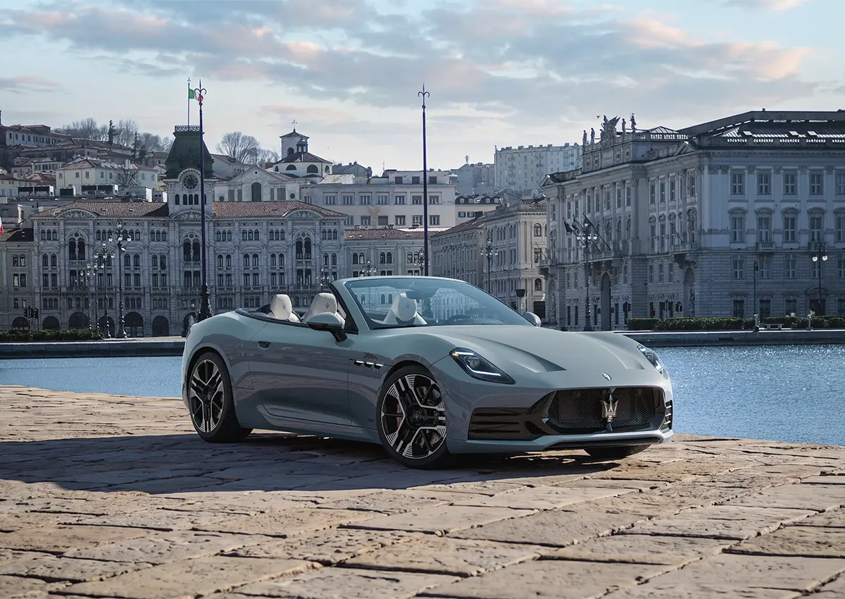 Maserati v Trstu z modeli GranTurismo, GranCabrio in Grecale