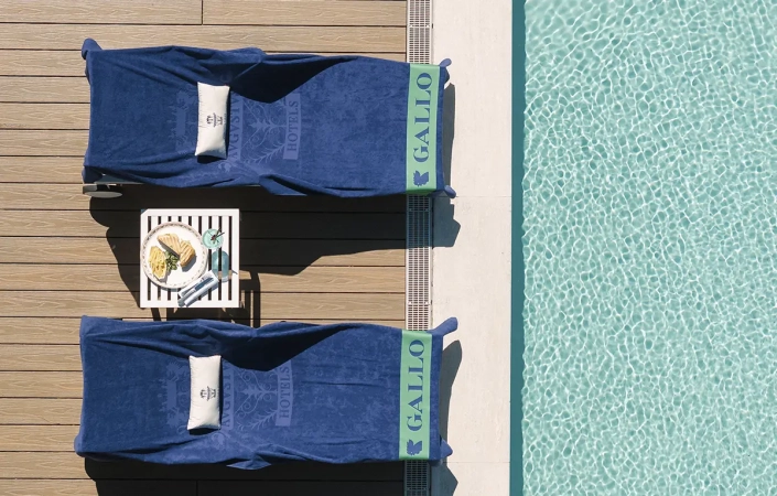 Augustus Hotel & Resort z zgodovinskimi vilami v zelenem parku letovišča Forte dei Marmi