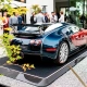 Bugatti Veyron 20 Years v barvah Petrol Blue in Rouge Rembrandt na predstavitvi La Maison Pur Sang.